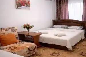 Трёхместный номер стандарт с дополнительным местом, Нижняя Беранда
