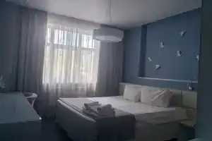 Apartello Forest, номер возле кинотеатра имени Маяковского, Новосибирск