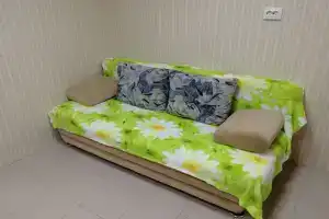 Студия, Владивосток