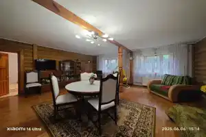 Второй этаж дома в центре города