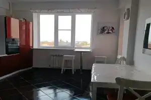 Просторная квартира с видом на море, Каспийск
