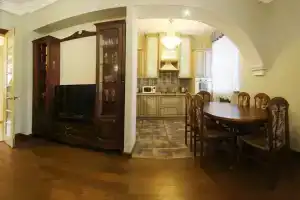 Апартаменты у кремлевского парка, Великий Новгород