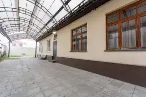 5-комнатный дом по улице Арбата, Нальчик