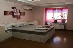 Уютная квартира недалеко от моря, Алушта