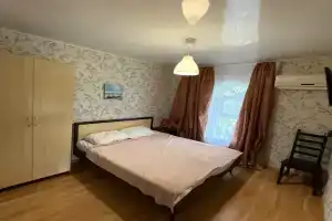 Семейный номер улучшенный, Голубицкая