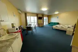 Двухэтажный номер с видом на море, Ольгинка