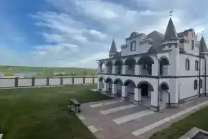 Дом на реке Волга