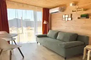 Дом на берегу моря с бассейном, Кучугуры