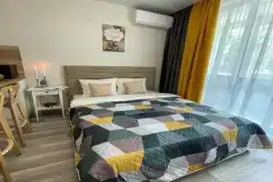 Шикарная студия с бесконтактным заселением