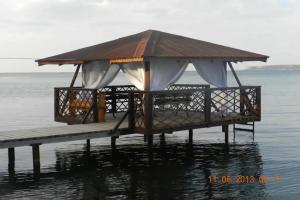 Эллинг на самом берегу моря