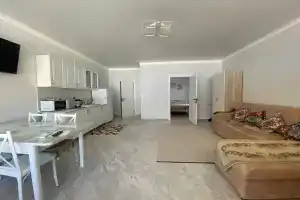 Уютный дом на берегу моря