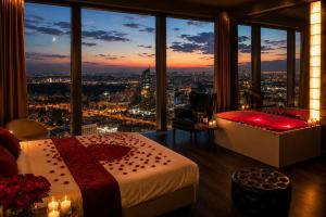 Sky City Moscow Джакузи у окна на 55 этаже с подсветкой и музыкой!, Москва