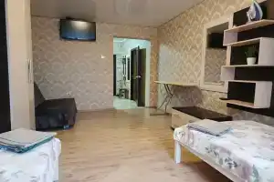 Четырёхместный номер часть жилого помещения, с кухней и санузлом, Пересыпь