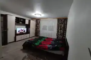 Apartment on 1st May Street