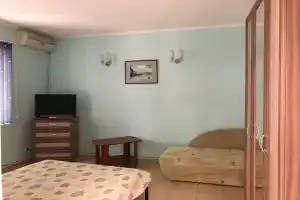 Уютная комната, Ялта