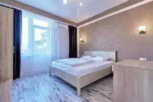 Квартиры посуточно на Луначарского 5
