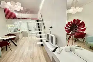 Стильная, новая студия на четверых, Москва