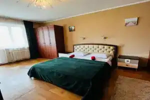 Уютная квартира в микрорайоне Взлёта, рядом ТРЦ Планета