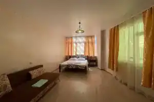 Комната, Лоо