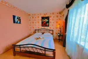 Семейный номер Двухкомнатные апартаменты с мини-кухней, Анапа