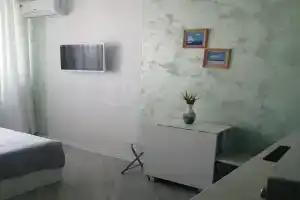 Студия с видом на море