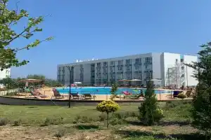 Комфортабельные апартаменты с бассейном, Севастополь