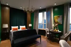 Green Retreat (Зеленая Пустынь) с видом на Москва-реку, метро Шелепиха, Москва