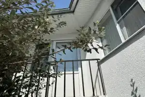 2 этаж уютного коттеджа с балконом и садом в самом центре Сочи