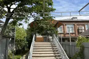 Просторный дом рядом с морем, Сухум