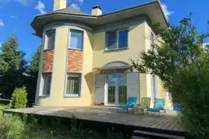 Вилла со своим выходом к Москва-реке в Никифоровском
