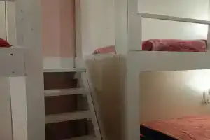 Многоместный смешанный номер мужские места, Санкт-Петербург