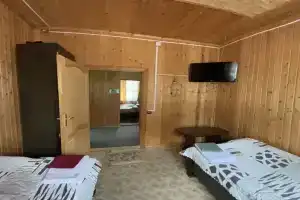Гостевой в дом Турист09 в самом центре Домбая