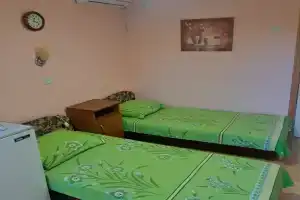 Комната, Судак