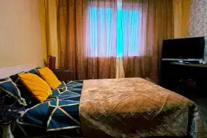 Oднушка с панорамой в самом центре