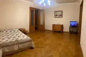 Квартира в центре города с видом на море