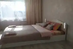 Уютная квартира с видом на парк, Россошь