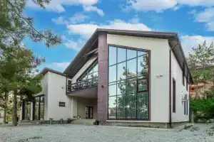 Дом для отпуска «Место под соснами», Геленджик