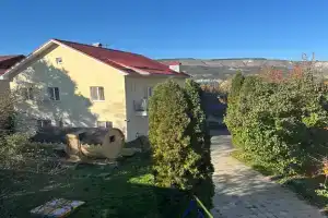 Дом с баней в уютном месте