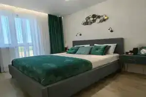 Двухкомнатный апартамент Family inn с кондиционером, Пионерский