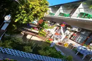 Комната для со всеми удобствами для двоих/ троих гостей, Бетта