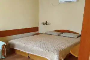 Комната, Севастополь
