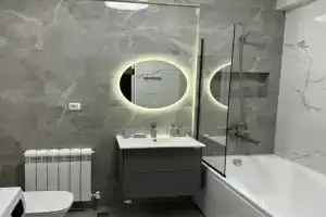 В центре города с видом на море