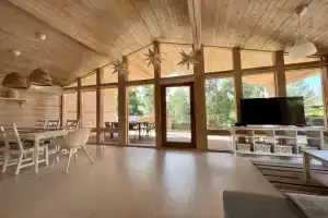 Дом на берегу озера Чебаркуль, Чебаркуль