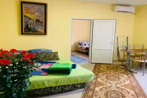 Уютная квартира со своей кухней и ванной комнатой, Голубицкая
