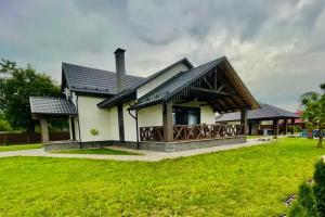 Коттедж у леса с баней