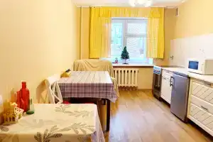 Центр города и ванная с окном!, Томск