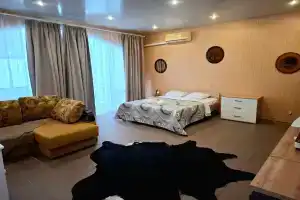 Студия Прада Румс, 200м от моря, Алушта
