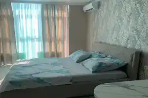 Квартира в центре с видом на море