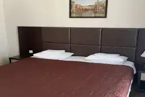Апартамент с видом на море, Леселидзе
