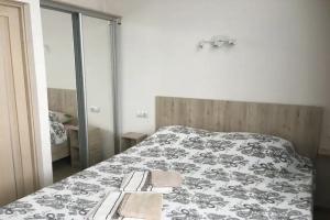 Жасмин, Евпатория